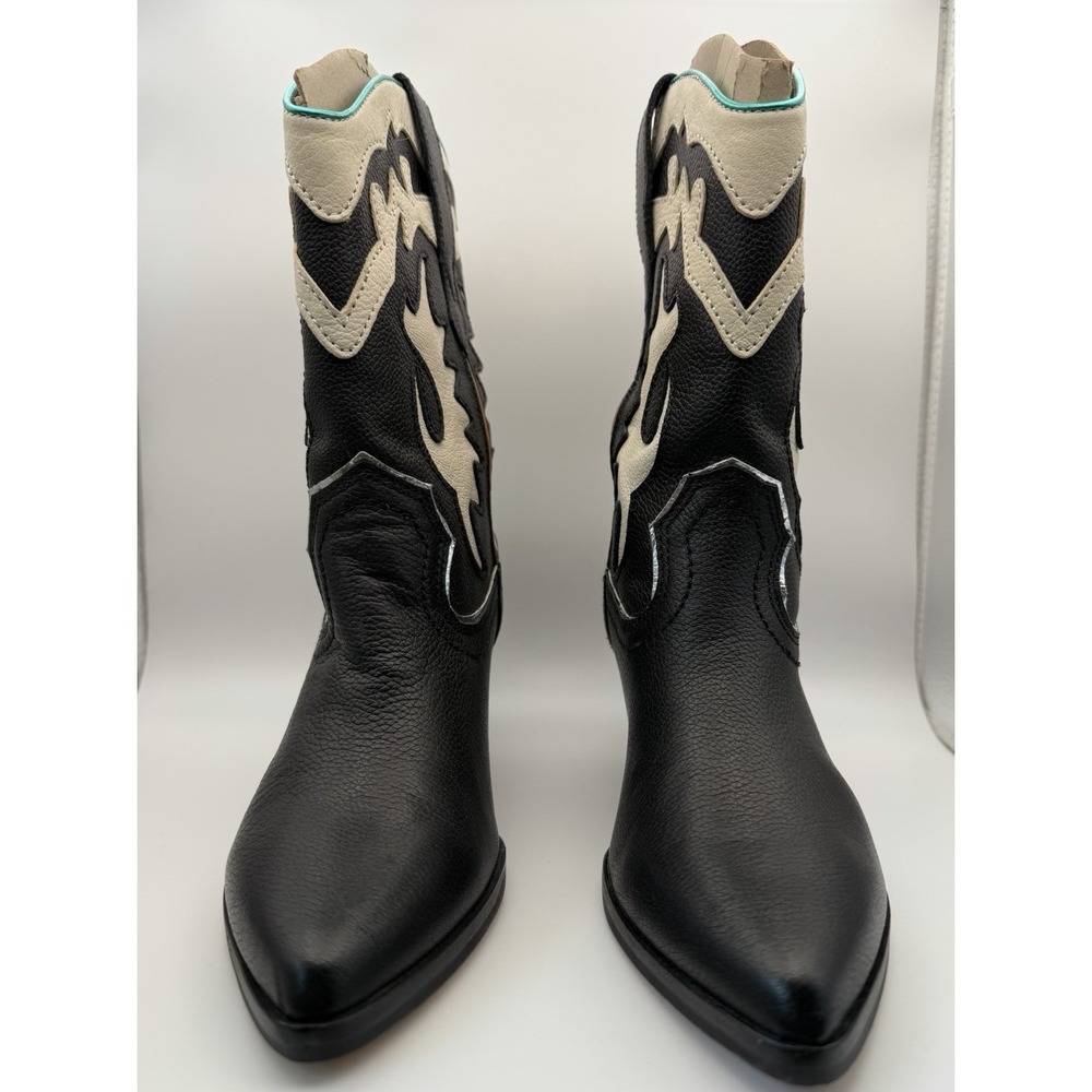 NWOB Dolce Vita Landen Black Leather Boots Sz 6.5 Cowboy Western Boots Pull On - Picture 3 of 6